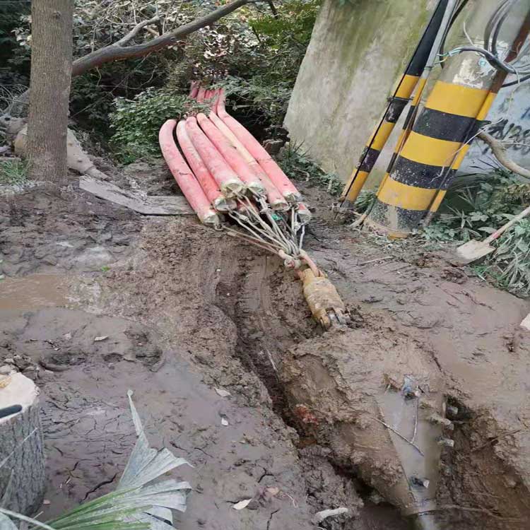 海珠拖拉管